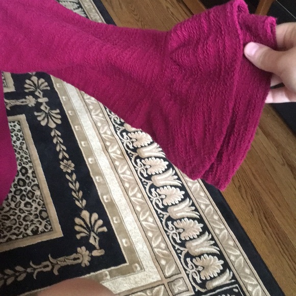 Tight knit maroon sweater - Picture 2 of 4